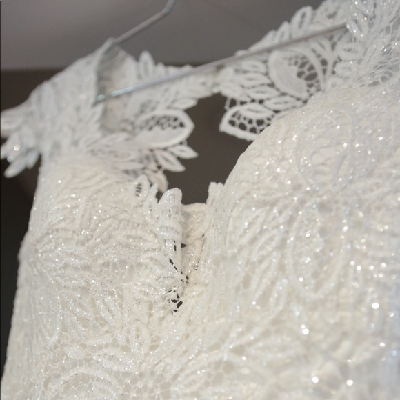 Wedding Dress - Picture 2 of 4